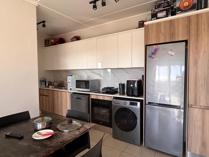 To Let 1 Bedroom Property for Rent in Sandown Western Cape